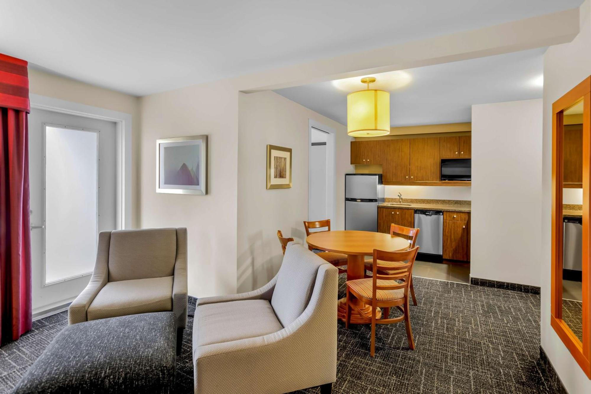 Best Western Thompson Exterior photo