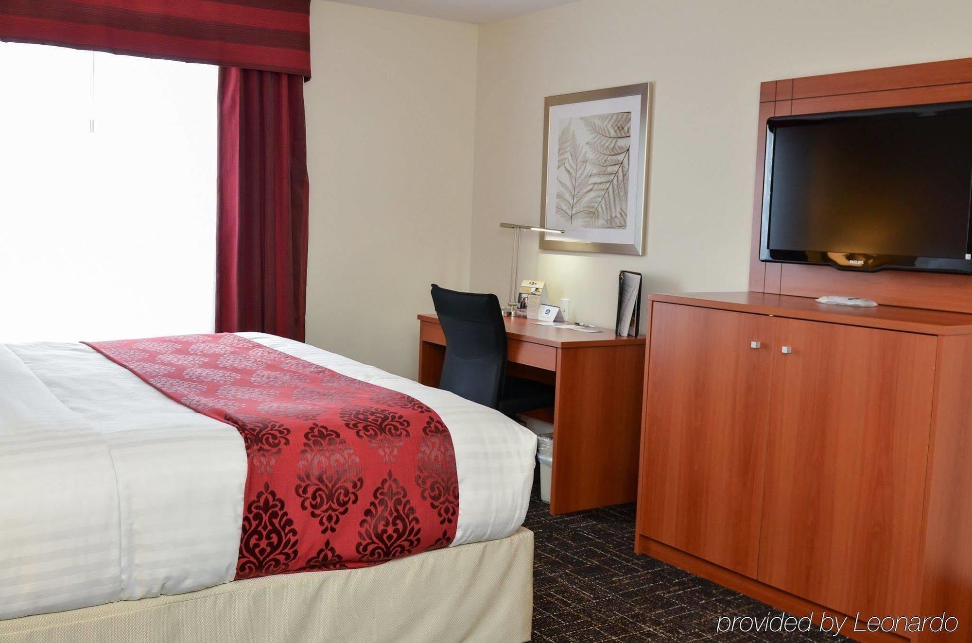 Best Western Thompson Exterior photo